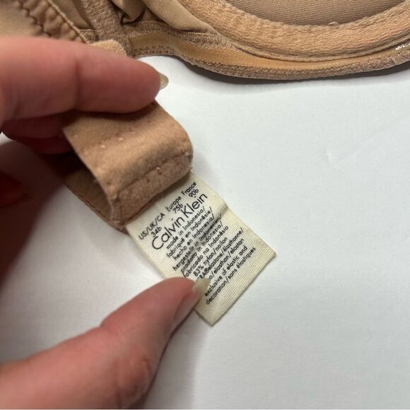 Calvin Klein Nude Strapless Bra 34c - Picture 3 of 4